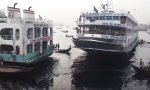 Chaotischer Hafen in Bangladesch