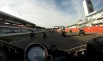 Movie : Dicke Luft beim Motorradrennen