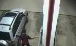 Movie : Dreister gehts nicht: Tankstellen-Dieb