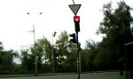 Lustiges Video : Späte Rotlicht-Reue