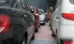 Funny Video : Dichtester Parkplatz der Welt