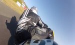 Lustiges Video - Motorrad fahrender Beifahrer