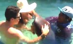 Lustiges Video : Hai-Streicheln mit Überraschung