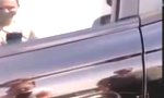 Movie : Was versteckt sich da im Türgriff?