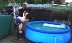 Movie : Sprungstuhl am Pool