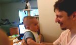 Baby mit 3 Monaten sagt ´I love you´