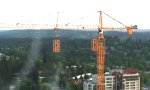 Lustiges Video - Der Kran, der sich selbst baut
