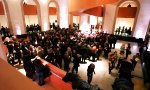 Space Oddity gesungen von über 500 Leuten
