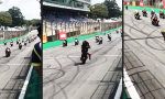 Lustiges Video : Knappe Sache beim Motorradrennen