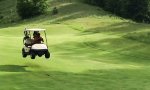 Funny Video : Stunteinlage auf dem Golfplatz