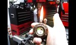Funny Video : Selbstgebasteltes Steampunk Feuerzeug