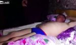 Lustiges Video : Sanft geweckt von der russischen Polizei