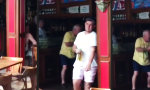 Lustiges Video : Karaoke mit vollem Einsatz!