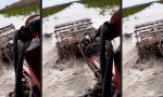 Funny Video : Die erste Runde im Sumpf