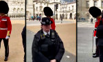 Funny Video : Pomp mit Maßstab