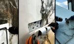 Der Knopf, der Wand sein will